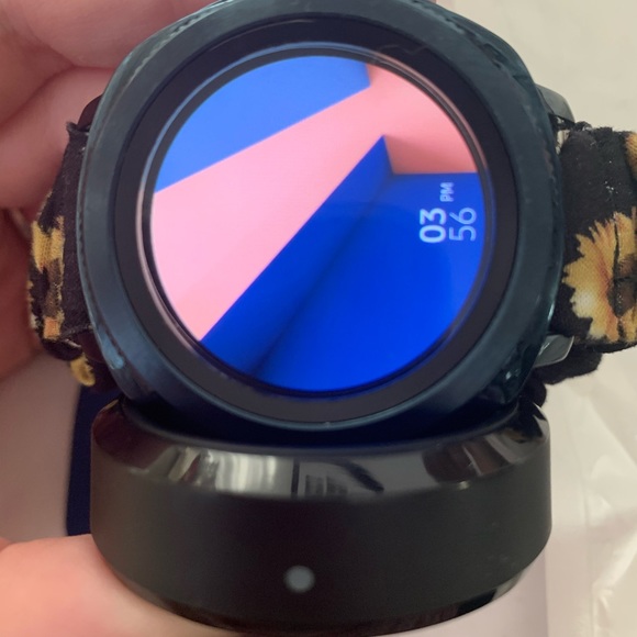 Samsung Gear Sport Watch - Picture 7 of 7